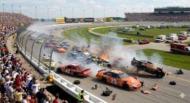 crash at namco 400.jpg