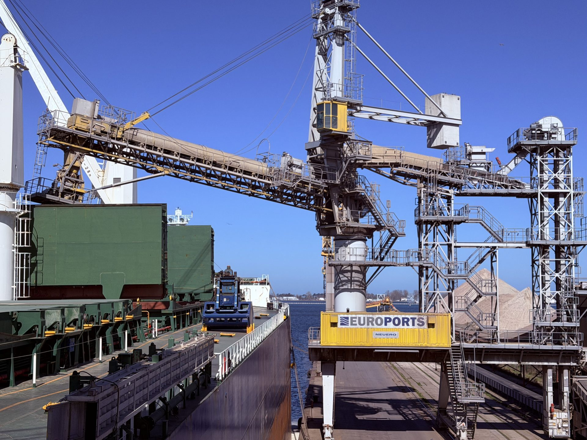 maritime-executive.com