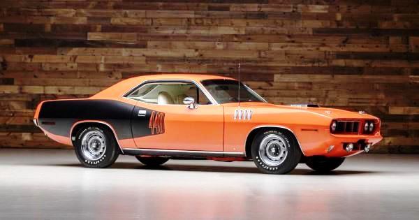www.macsmotorcitygarage.com