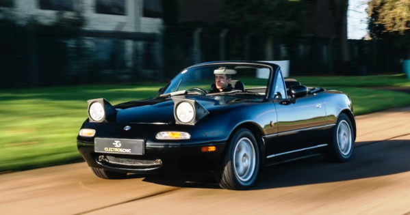 www.macsmotorcitygarage.com