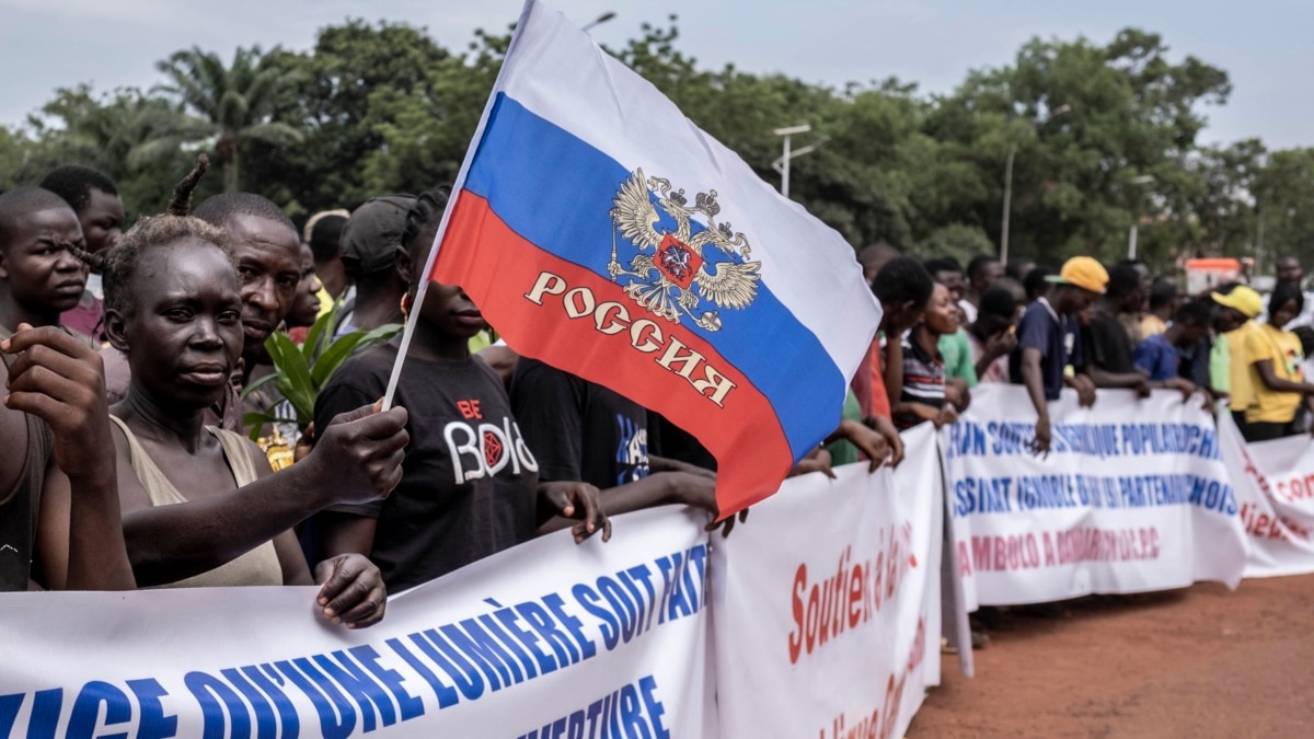 www.voanews.com