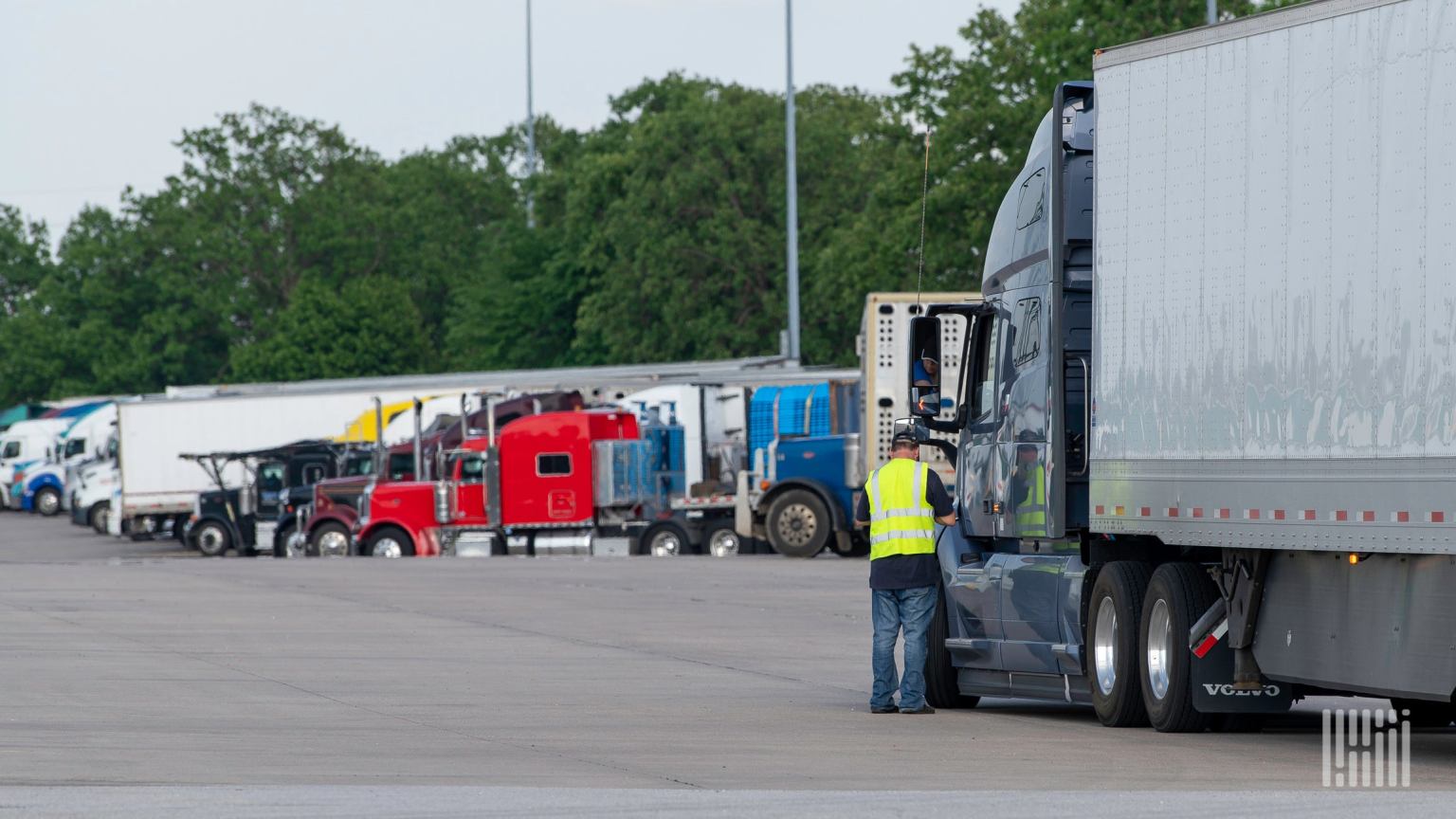www.freightwaves.com