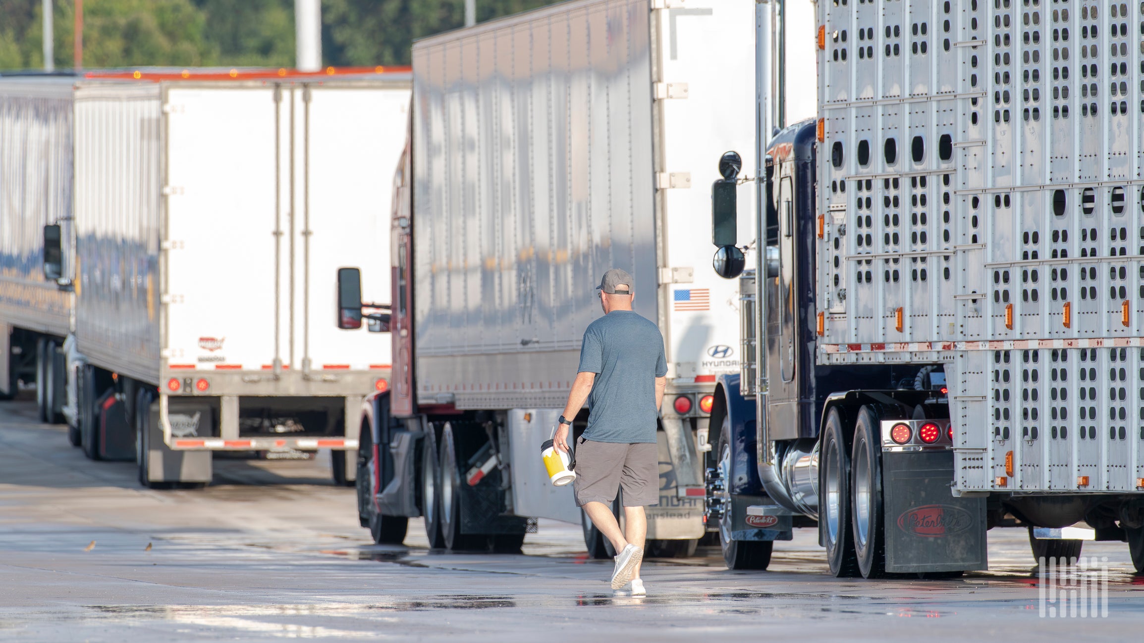 www.freightwaves.com