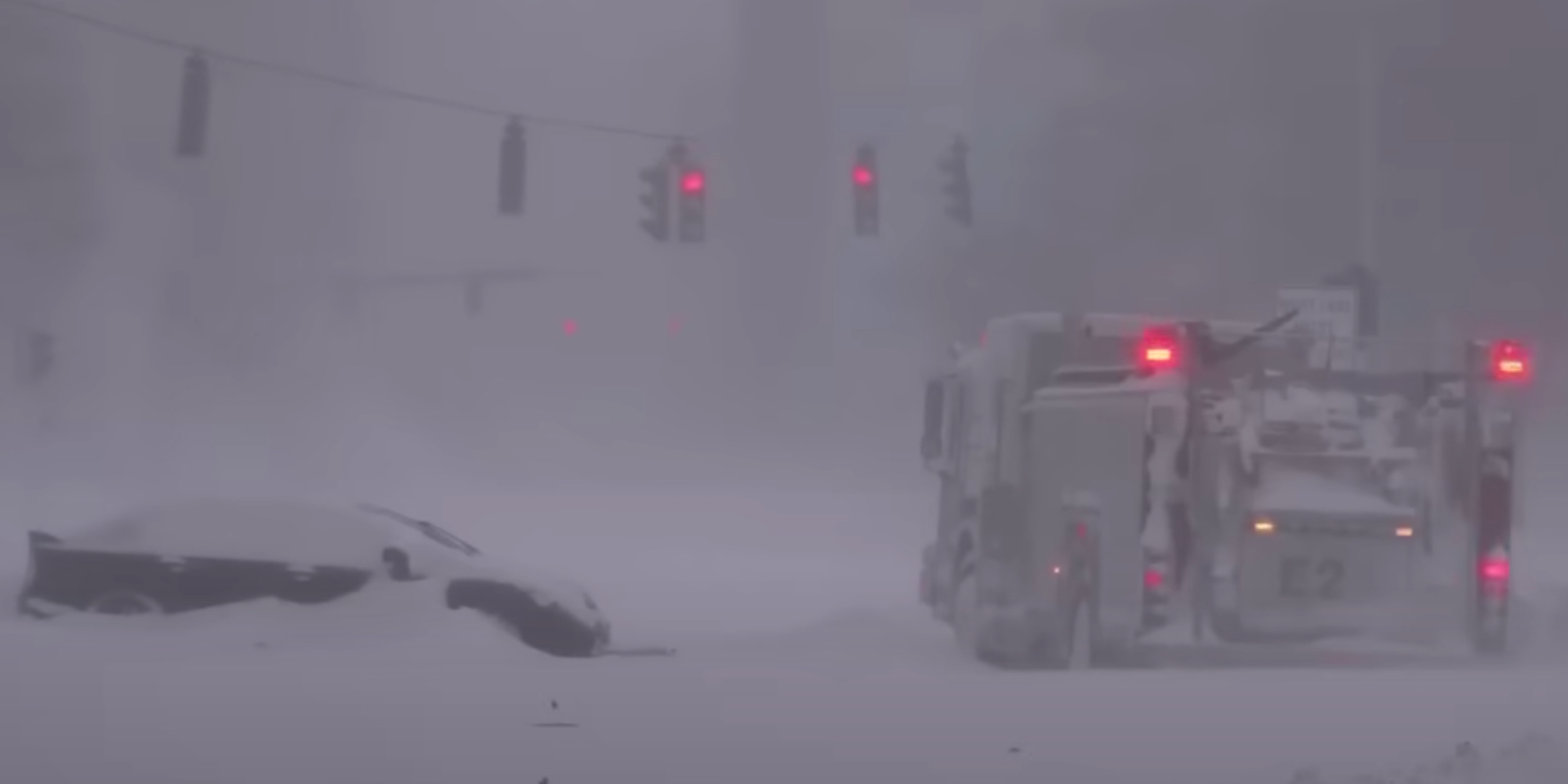 National Guard bans Buffalo residents from streets amid blizzard, blackouts, looting, 35 dead
