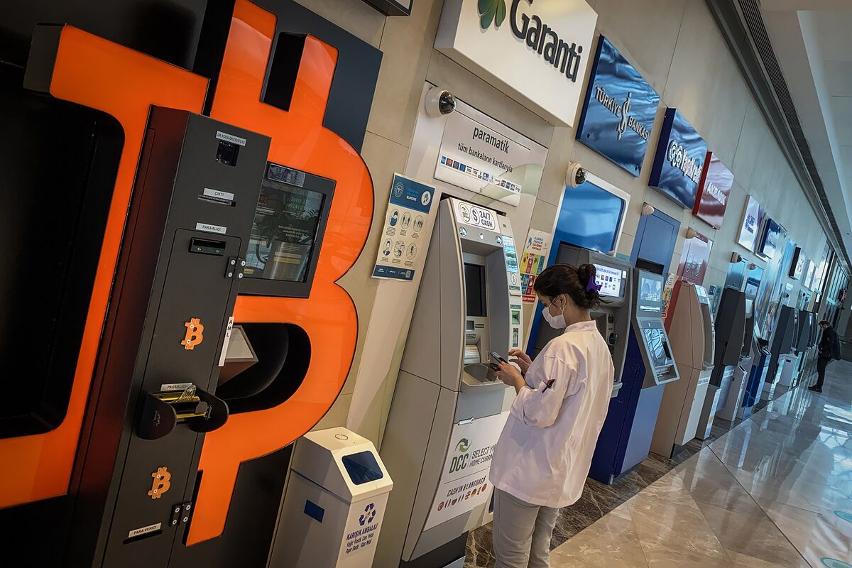 www.bloomberg.com