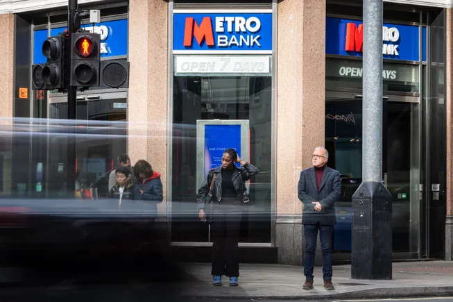 www.bankingdive.com