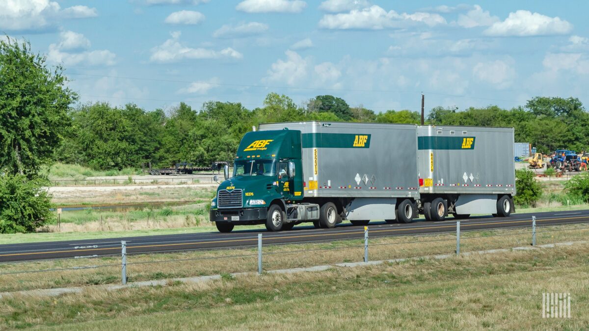 www.freightwaves.com